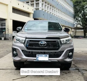 Toyota Hilux 2020 Gray