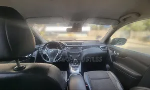 Nissan Qashqai 2016 Gray