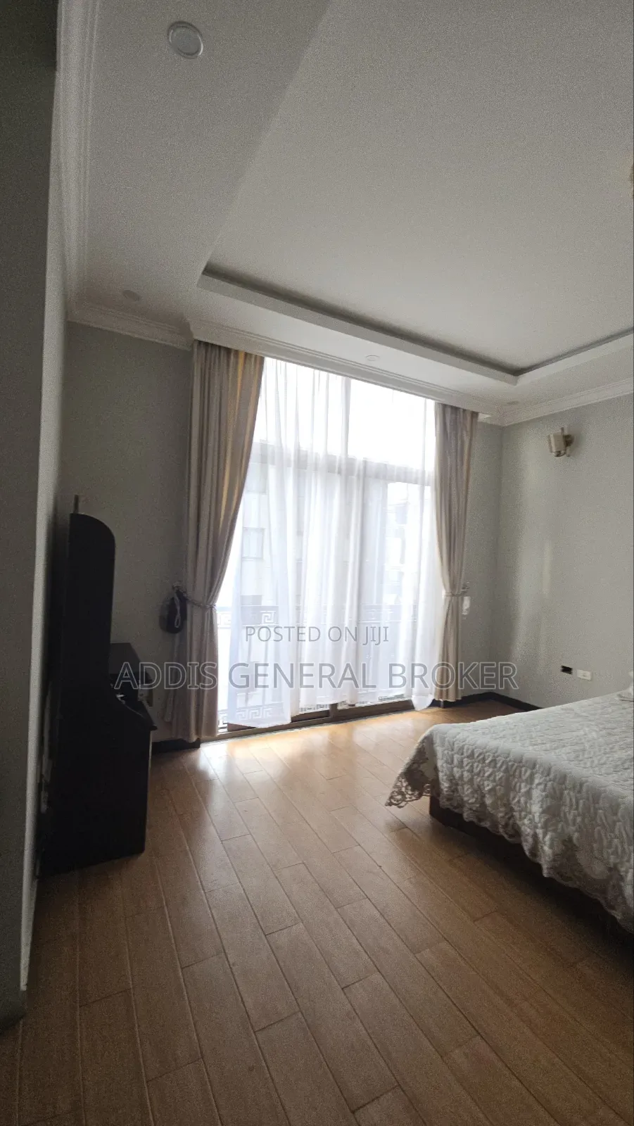 7bdrm House in Sumit72, Bole for sale