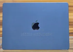 New Apple MacBook Air 2025 M4 13-inch 16GB Apple M4 Pro SSD 256GB