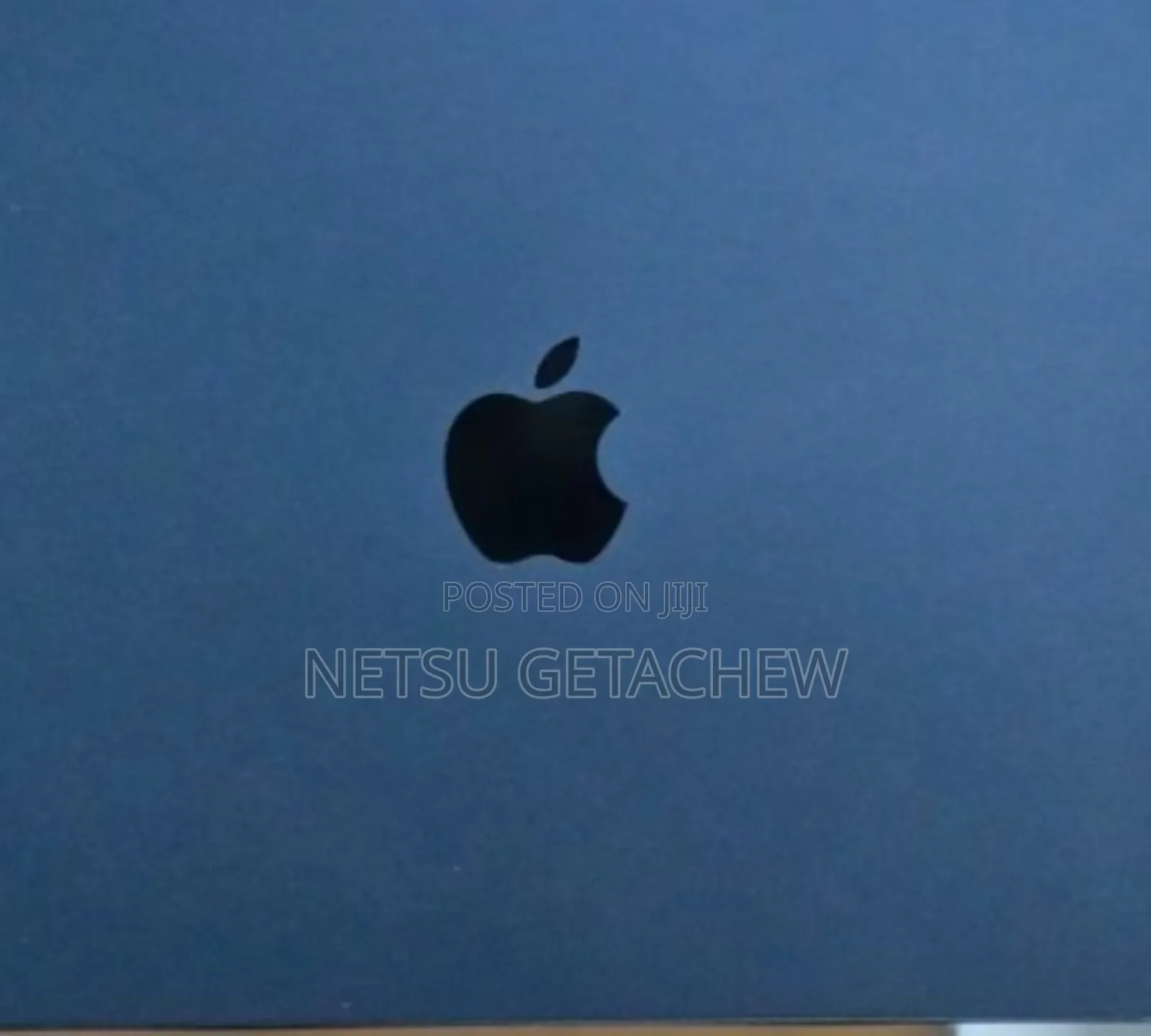 New Apple MacBook Air 2025 M4 13-inch 16GB Apple M4 Pro SSD 256GB