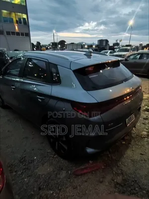 BYD E2 43 kWh 94 hp FWD 2025 Gray