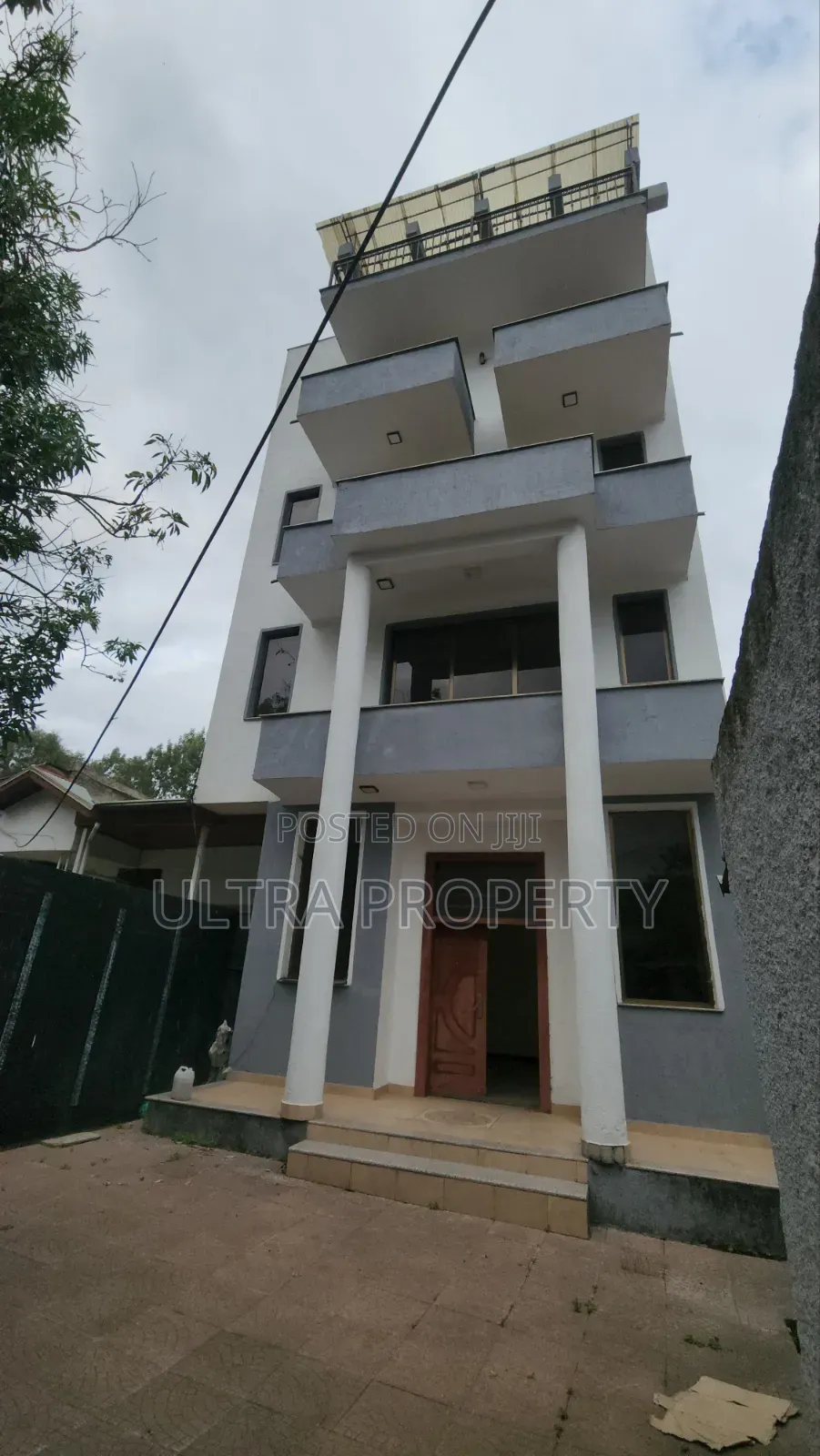 6bdrm House in Bole for rent