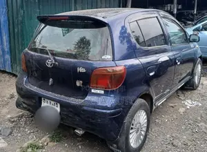 Toyota Vitz 2003 Blue