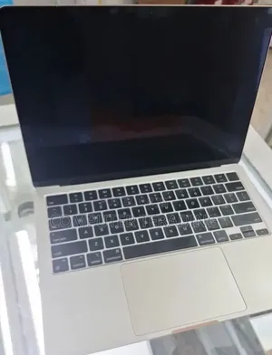 New Laptop Apple MacBook Air 2023 M2 16GB Apple M2 SSD 256GB