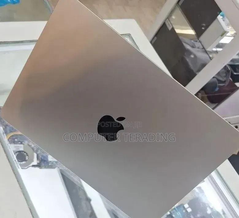 New Laptop Apple MacBook Air 2023 M2 16GB Apple M2 SSD 256GB