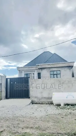 4bdrm Farm House in Yeka for sale