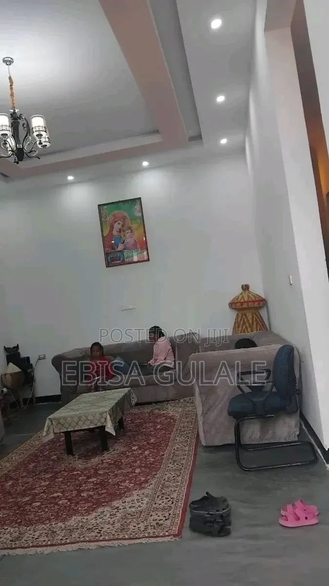 4bdrm Farm House in Yeka for sale