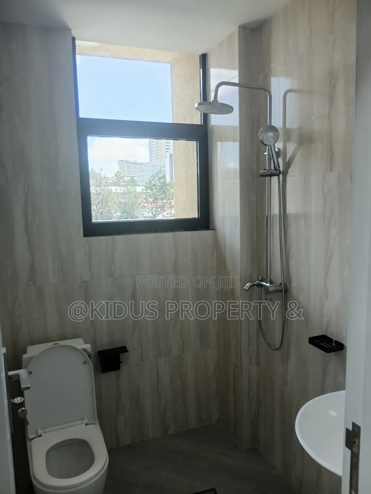 3bdrm Apartment in Africa Union, Nifas Silk-Lafto for sale