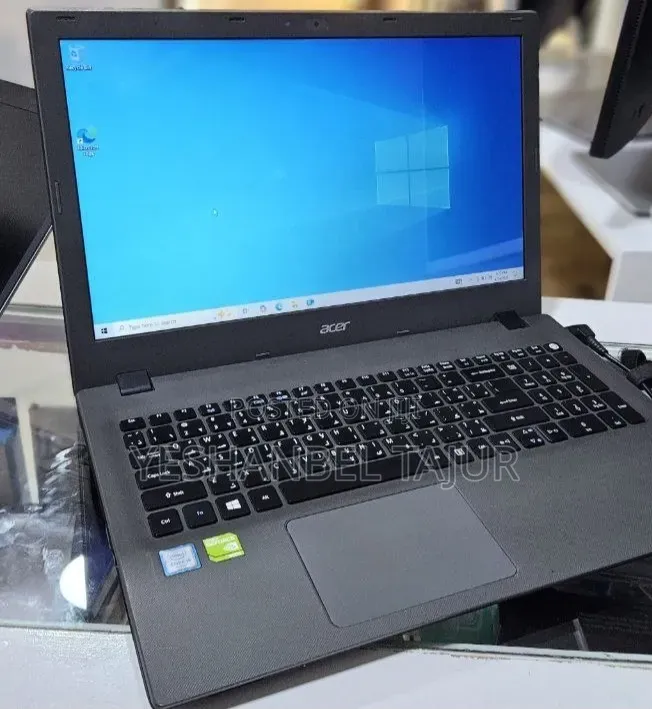 Laptop Acer Aspire 5 8GB Intel Core i5 HDD 1T