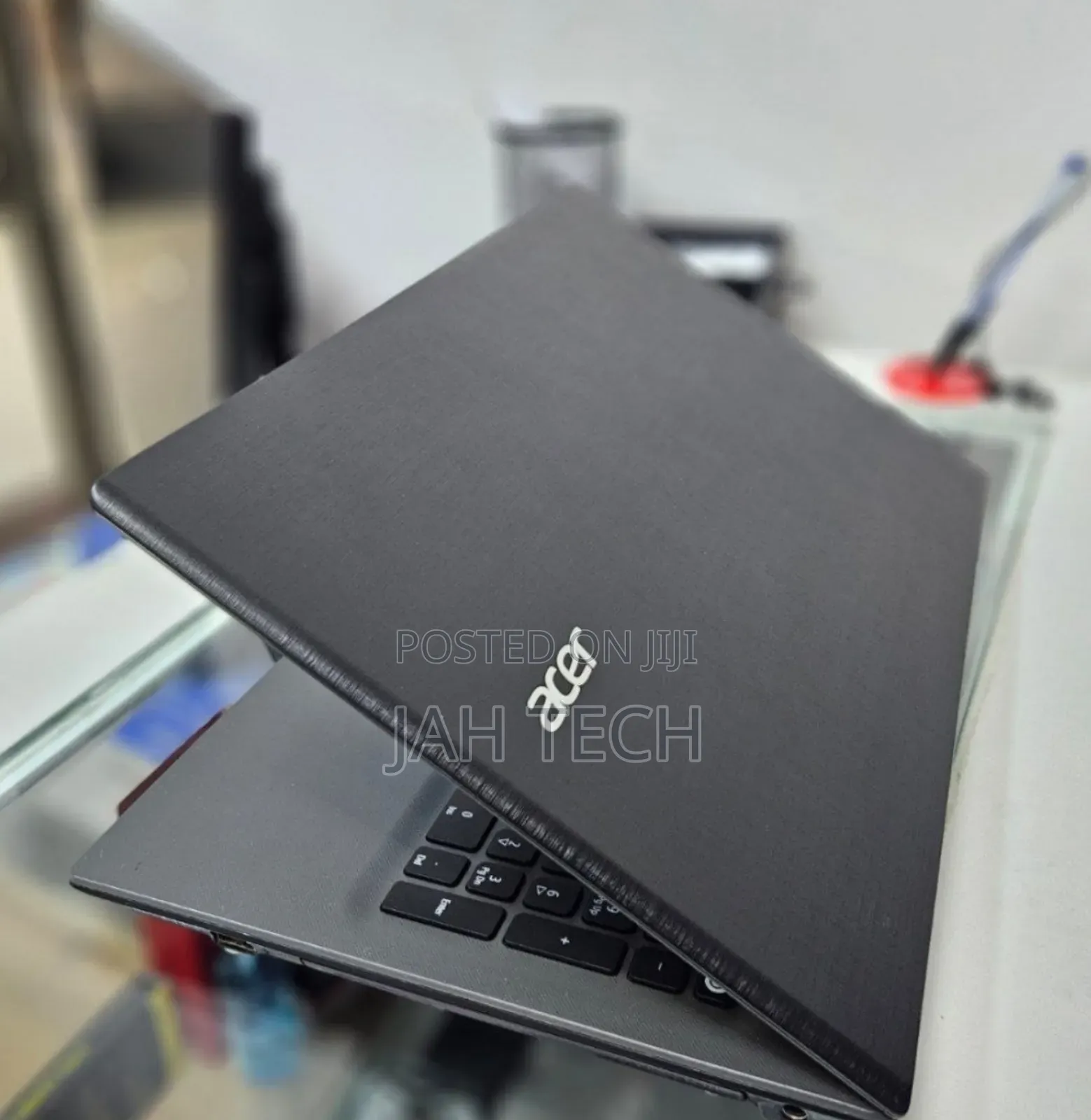 New Laptop Acer Aspire 5 8GB Intel Core i5 HDD 1T