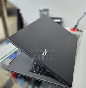 New Laptop Acer Aspire 5 8GB Intel Core i5 HDD 1T