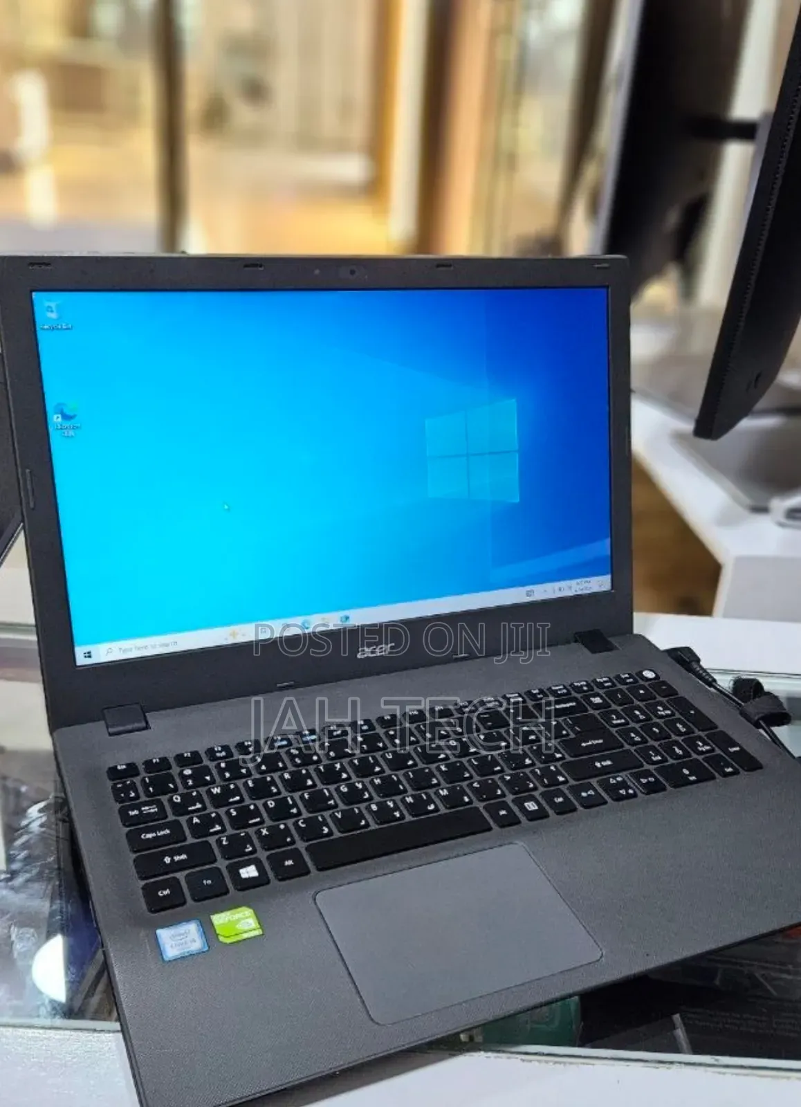 New Laptop Acer Aspire 5 8GB Intel Core i5 HDD 1T
