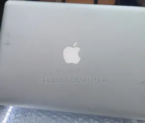 New Laptop Apple MacBook Pro 2017 8GB Intel Core i5 SSD 500GB