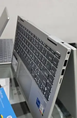 New Laptop HP Envy X360 8GB Intel Core i5 SSD 512GB