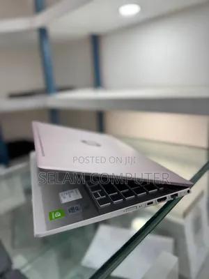 New Laptop HP Pavilion 15 8GB Intel Core i7 SSD 512GB