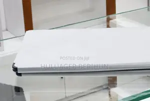 New Laptop Apple MacBook Air 2025 M4 13-inch 16GB Apple M4 SSD 256GB