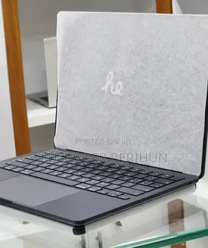 New Laptop Apple MacBook Air 2025 M4 13-inch 16GB Apple M4 SSD 256GB