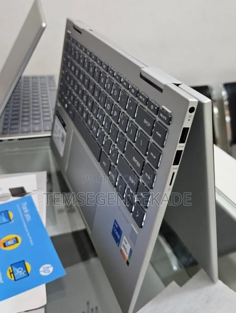 New Laptop HP Envy x360 8GB Intel Core i5 SSD 512GB