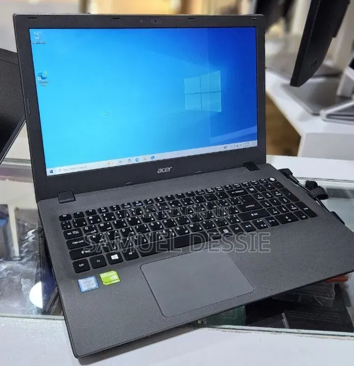 Laptop Acer Aspire 5 8GB Intel Core i5 HDD 1T