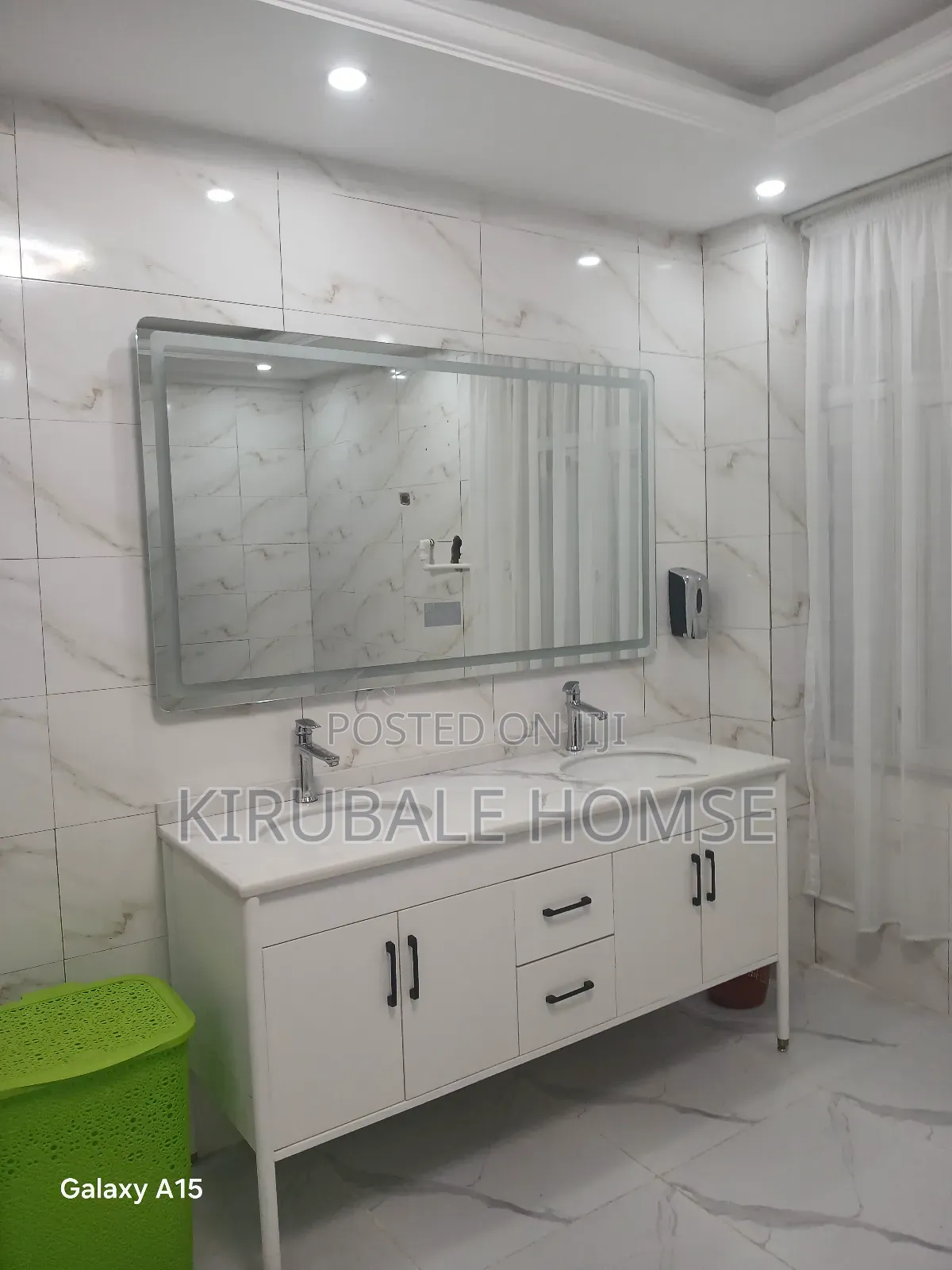 4bdrm Apartment in Noh Figa, Bole for rent