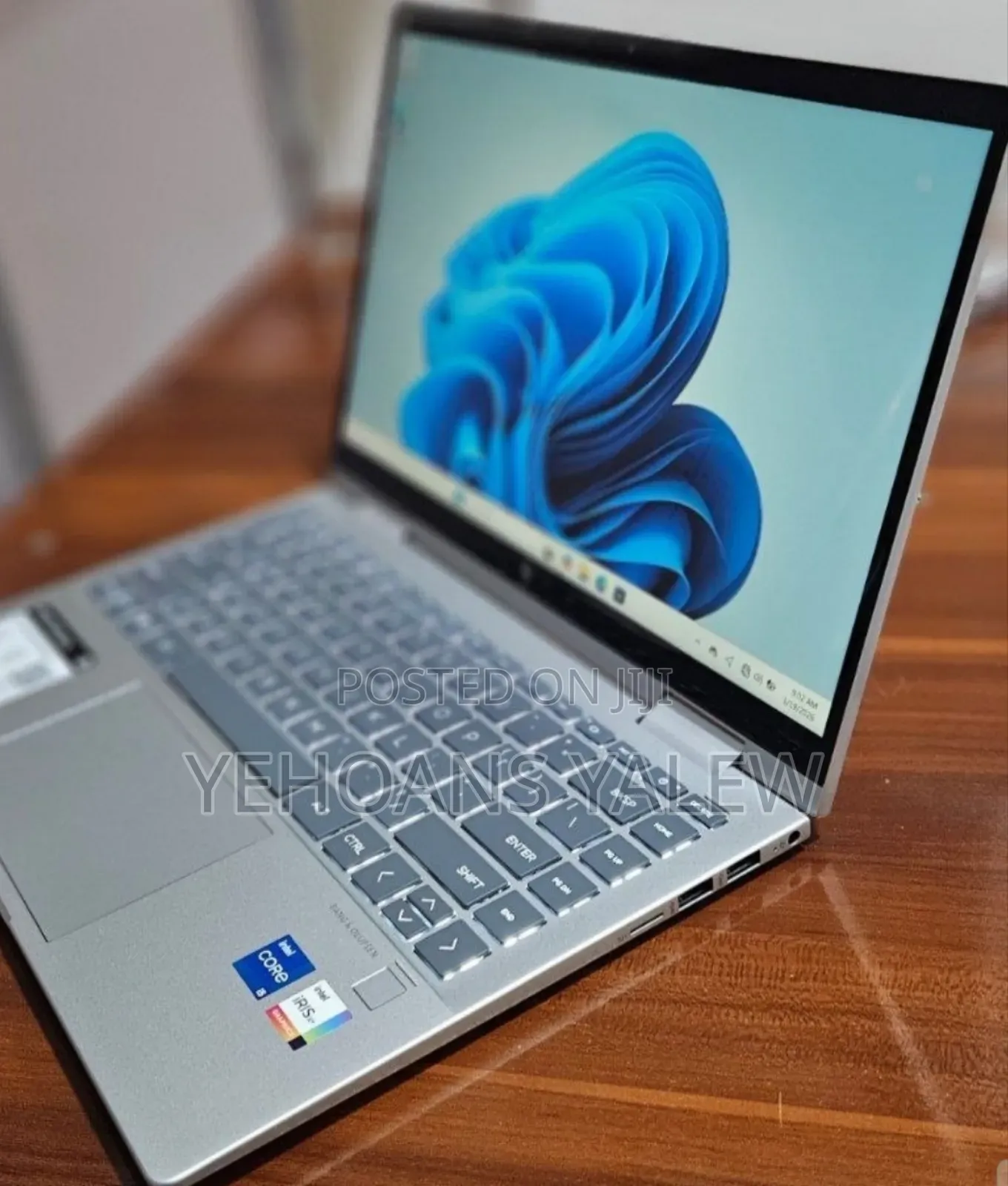 New Laptop HP Envy x360 8GB Intel Core i5 SSD 512GB