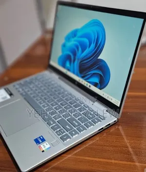 New Laptop HP Envy x360 8GB Intel Core i5 SSD 512GB