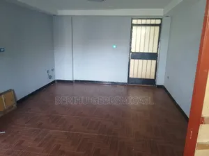 3bdrm Condo in Ayat, Yeka for sale