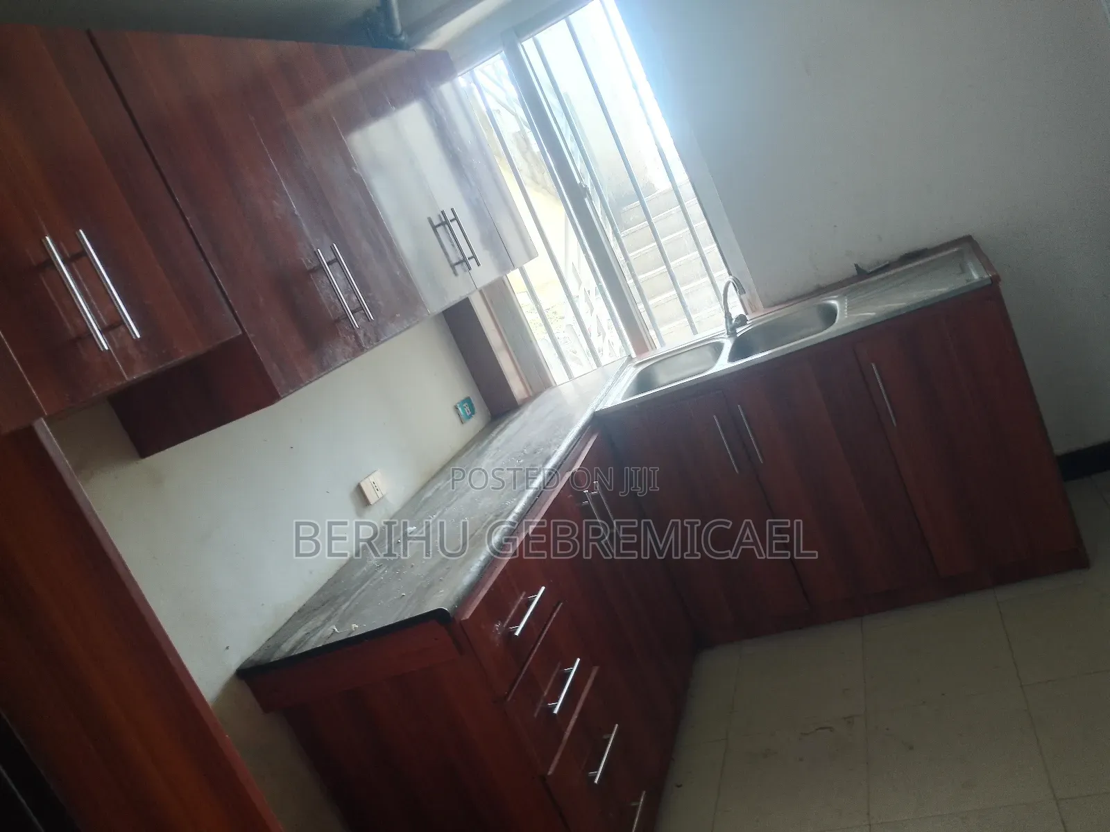 3bdrm Condo in Ayat, Yeka for sale