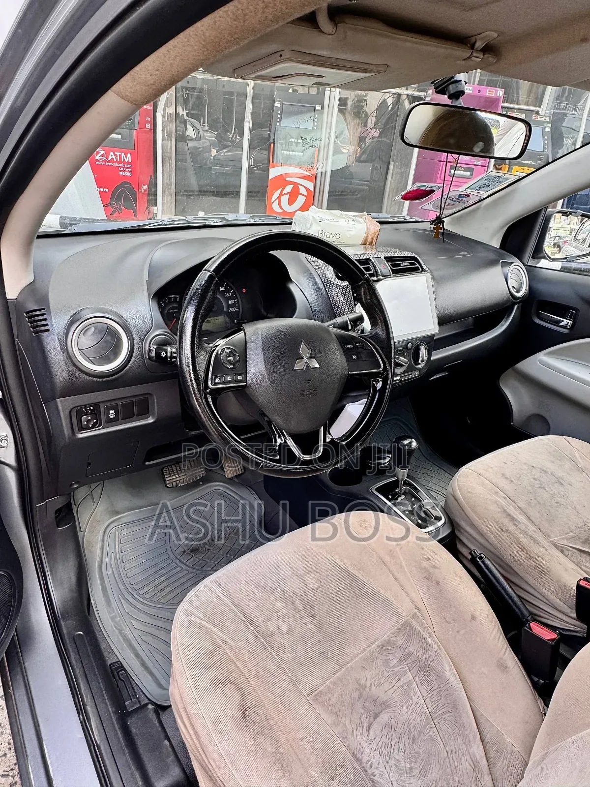 Mitsubishi Attrage 2022 Silver