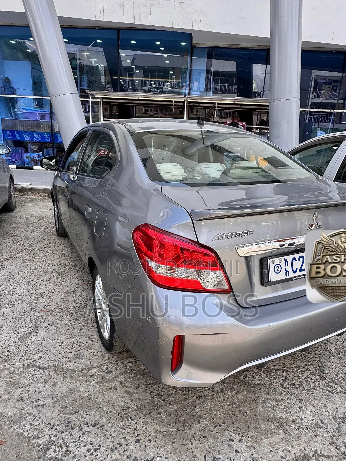 Mitsubishi Attrage 2022 Silver