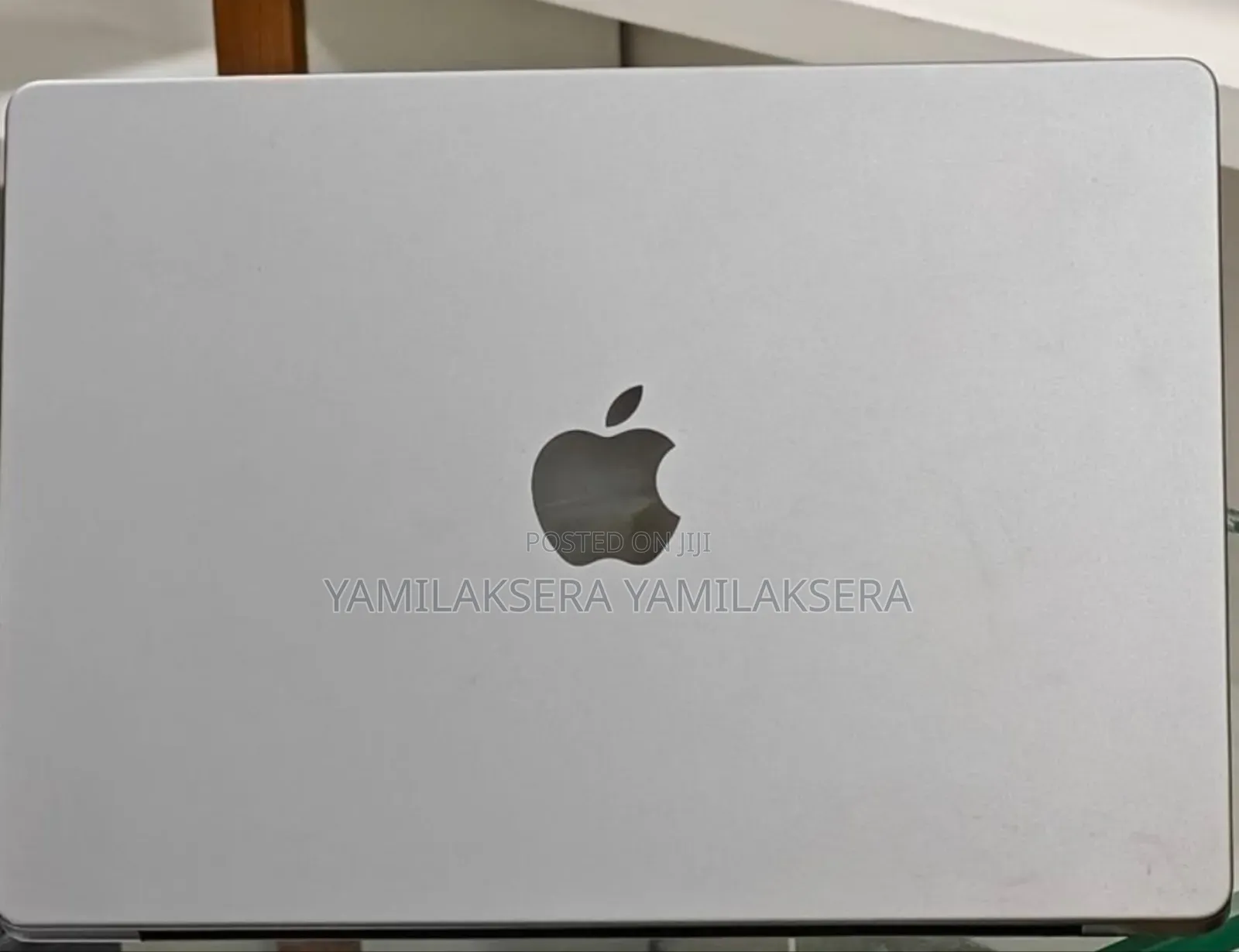 New Laptop Apple MacBook Pro 2023 M3 Pro 8GB Apple M3 SSD 512GB