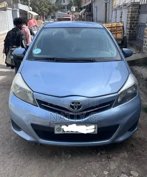 Toyota Yaris 2012 Blue