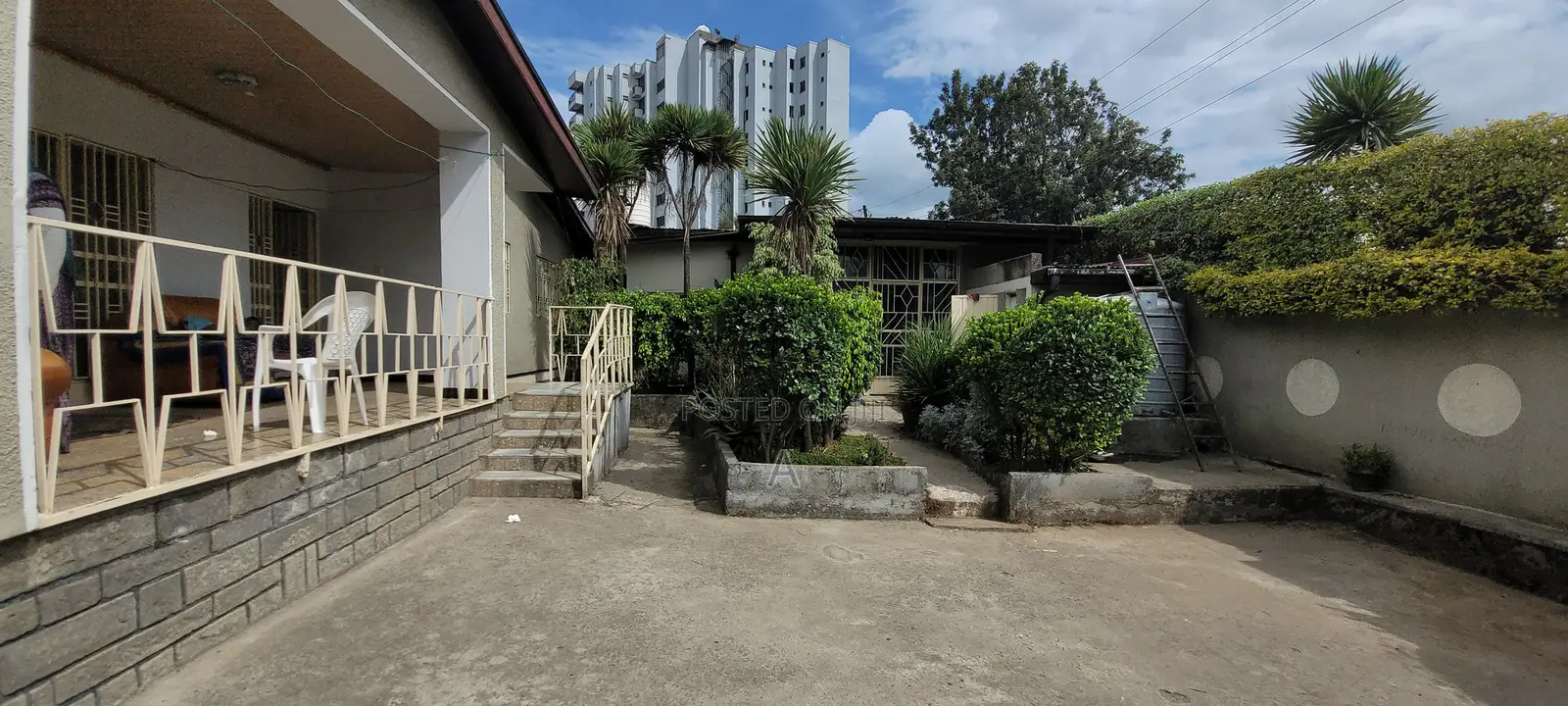3bdrm House in Kolfe Keranio for sale