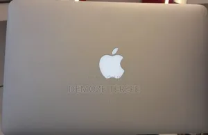 New Laptop Apple MacBook Pro 2015 8GB Intel Core i5 SSD 128GB