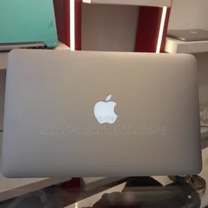 New Laptop Apple MacBook Air 2015 8GB Intel Core i5 SSD 128GB