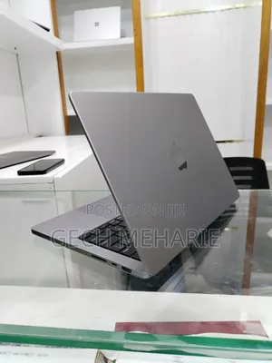New Laptop Apple MacBook Pro 2021 M1 16GB Apple M1 Pro SSD 512GB
