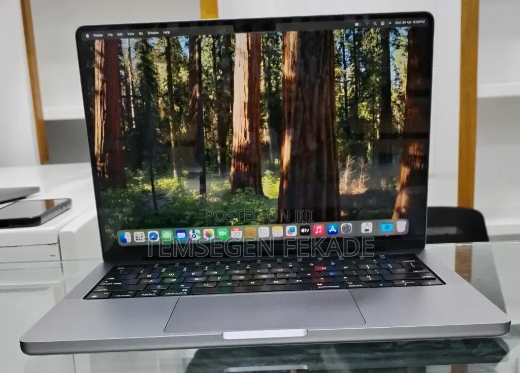 New Laptop Apple MacBook Pro 2021 M1 16GB Apple M1 Pro SSD 512GB