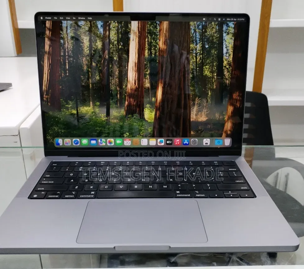 New Laptop Apple MacBook Pro 2021 M1 16GB Apple M1 Pro SSD 512GB