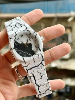 Aura Arabic Watch
