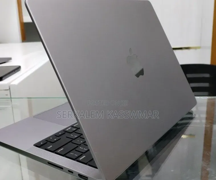 New Laptop Apple MacBook Pro M1 16GB Apple M1 SSD 512GB