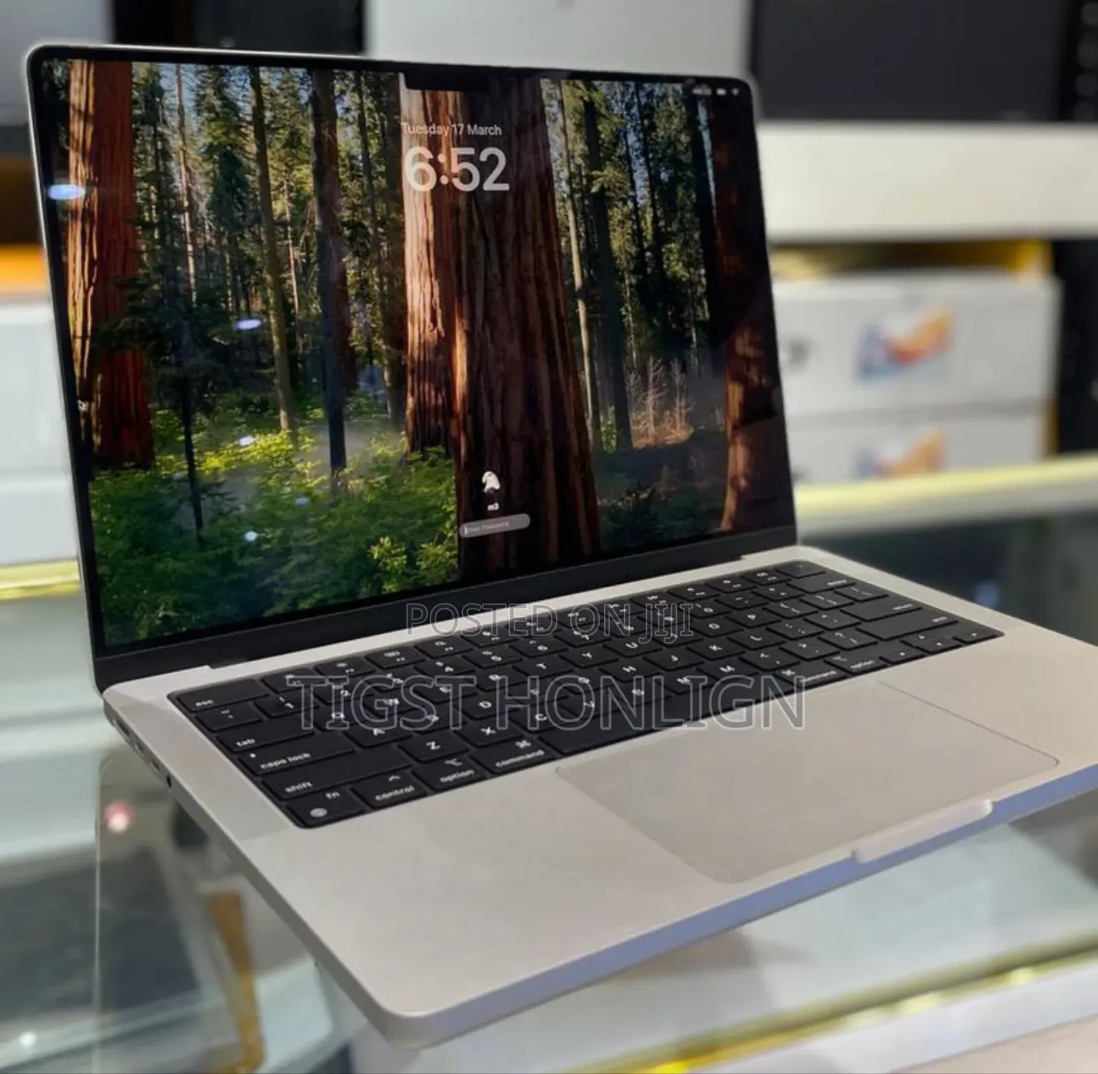 New Laptop Apple MacBook 8GB Apple M3 Pro SSD 512GB