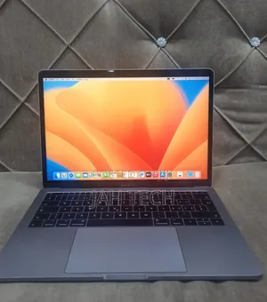 New Laptop Apple MacBook Pro 2017 16GB Intel Core i5 SSD 512GB