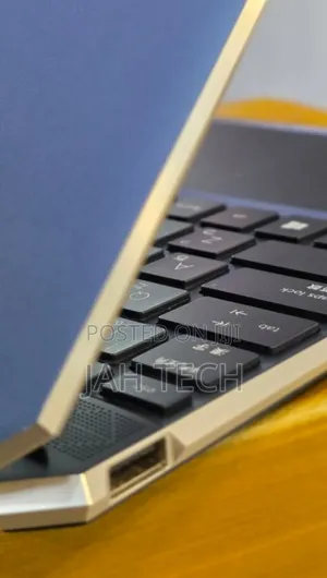 New Laptop HP Spectre 16GB Intel Core i7 SSD 512GB