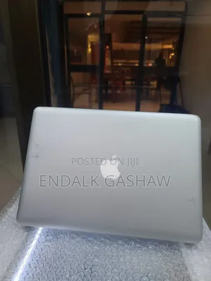 New Laptop Apple MacBook Pro 2012 8GB Intel Core i5 HDD 500GB