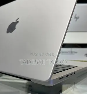 New Laptop Apple MacBook Pro 2023 M3 14-inch 8GB Apple M3 Pro SSD 512GB