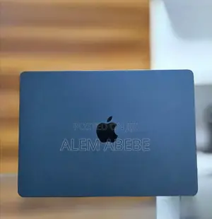 New Laptop Apple MacBook Air 2025 M4 13-inch 16GB Apple M4 SSD 256GB