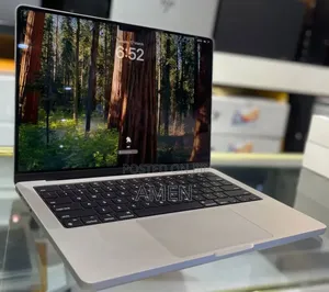 New Laptop Apple MacBook Pro 8GB Apple M3 Pro SSD 512GB