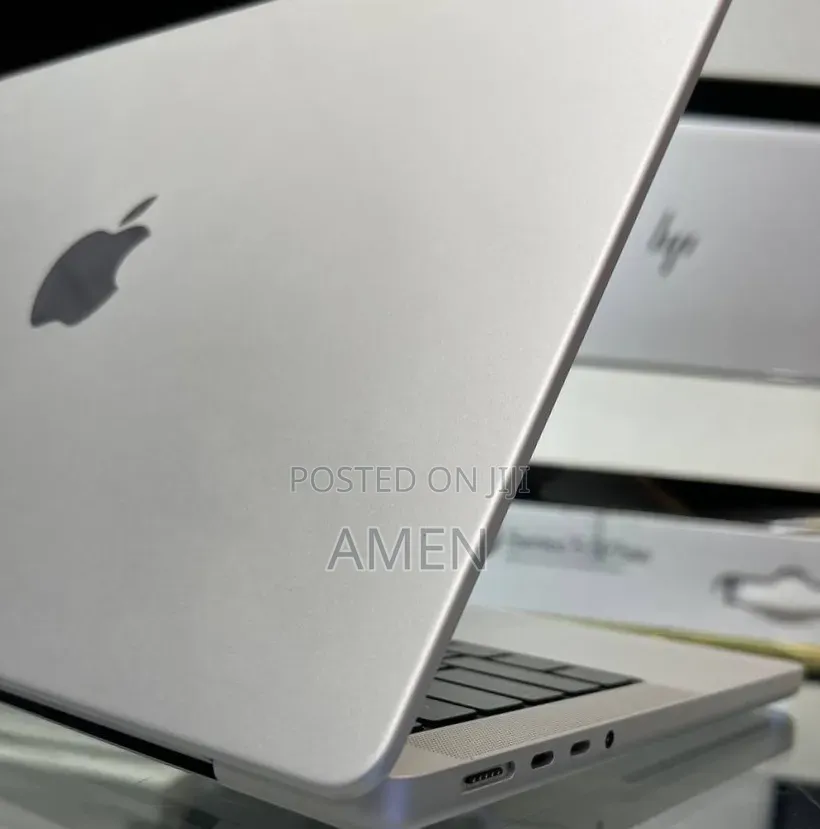 New Laptop Apple MacBook Pro 8GB Apple M3 Pro SSD 512GB
