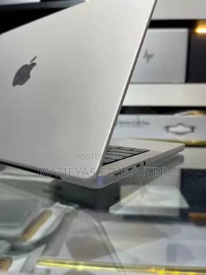 New Apple MacBook Pro 2023 M3 Pro 14-inch 8GB Intel Core M3 SSD 512GB
